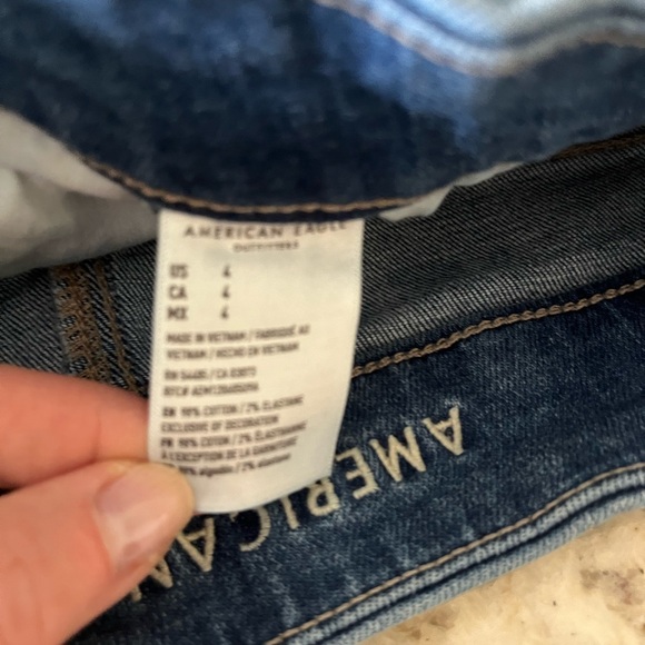 American Eagle Women’s Shorts - Picture 4 of 4